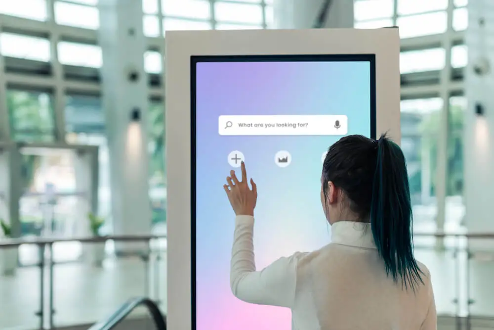 How a Digital Bulletin Board Can Transform Your Office, School, or Lobby