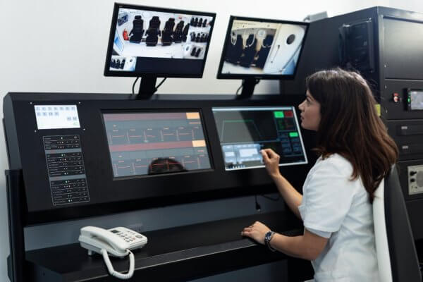 What Is an Interactive Video Wall and How Does It Work? - Monitors AnyWhere